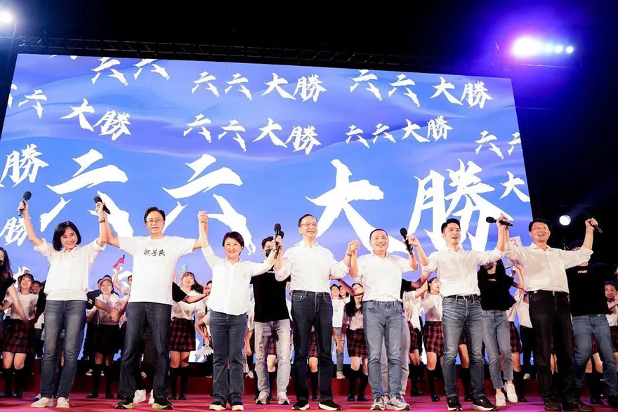 藍軍六都聯合大造勢　媒體人曬「一張照片」驚呼：「他」必將大贏！