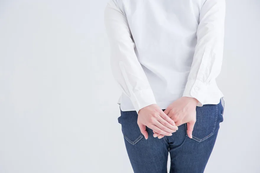 「放屁」多又臭真尷尬！醫曝3原因造成　嚴重恐「腸道有潰爛」！