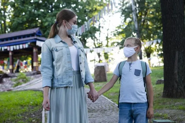 BA.5疫情結束　下周有望宣布「戶外免戴口罩」！