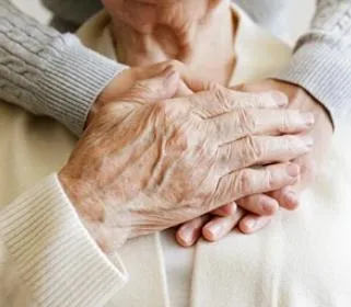 阿嬤梅開二度卻是當小三？她苦勸無效感嘆「什麼年紀都有戀愛腦」