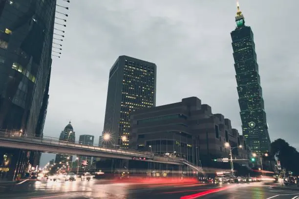 把握今西晴東雨！明「4地區」迎雨彈轟炸　轉晴時間點出爐