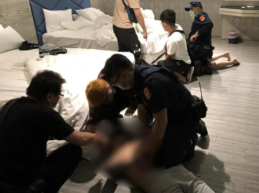 抖音互嗆鬥毆砍到腸子外露　警漏夜逮2共犯到案