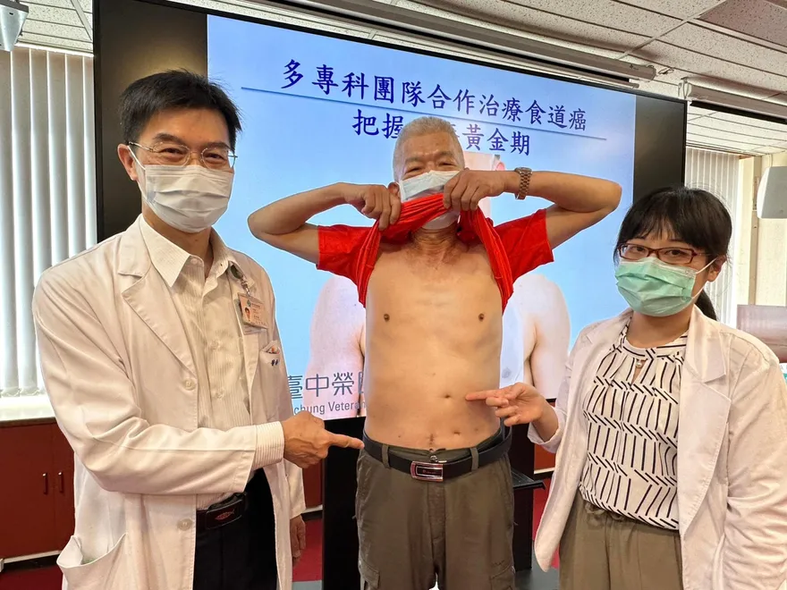 把握「食道癌」治療黃金期！臺中榮總多專科合作 患者第4日即可首次放化療！