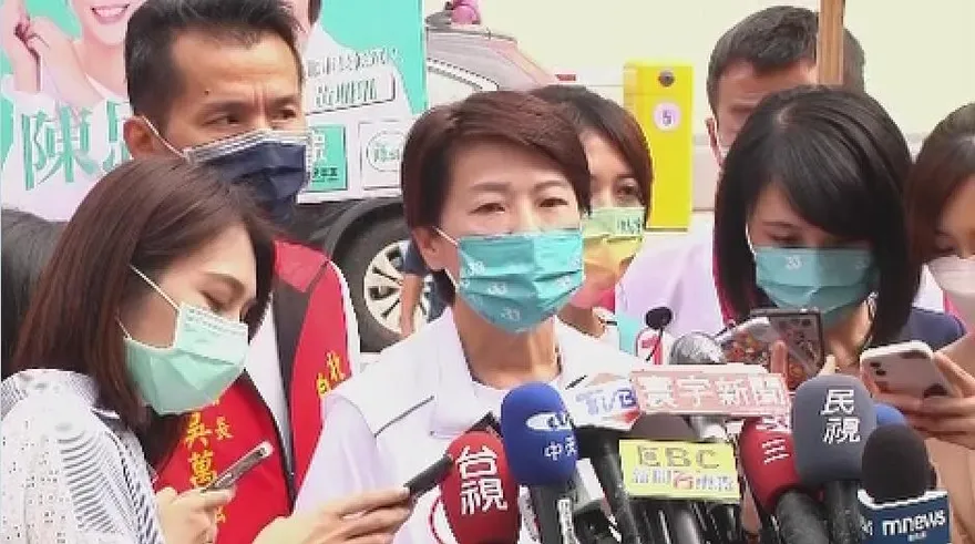 新書被說沒創新　黃珊珊質疑陳時中的閱讀理解能力