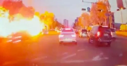 【影】熊熊火光突竄出！南韓加氣站爆炸起火　8人遭炸傷緊急送醫