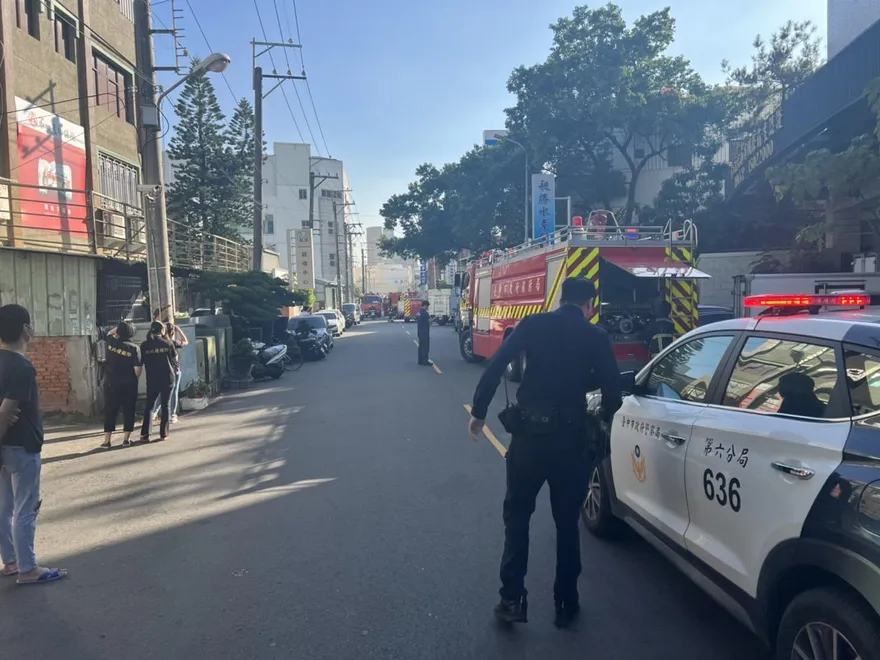 快訊/台中印刷廠火警！地上驚見散落彰化選票…警消戒備防外流