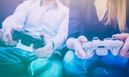 玩狼人殺變「實體連線對戰」 人夫勾嫩妹不倫激戰6次　男射後不理挨告性侵