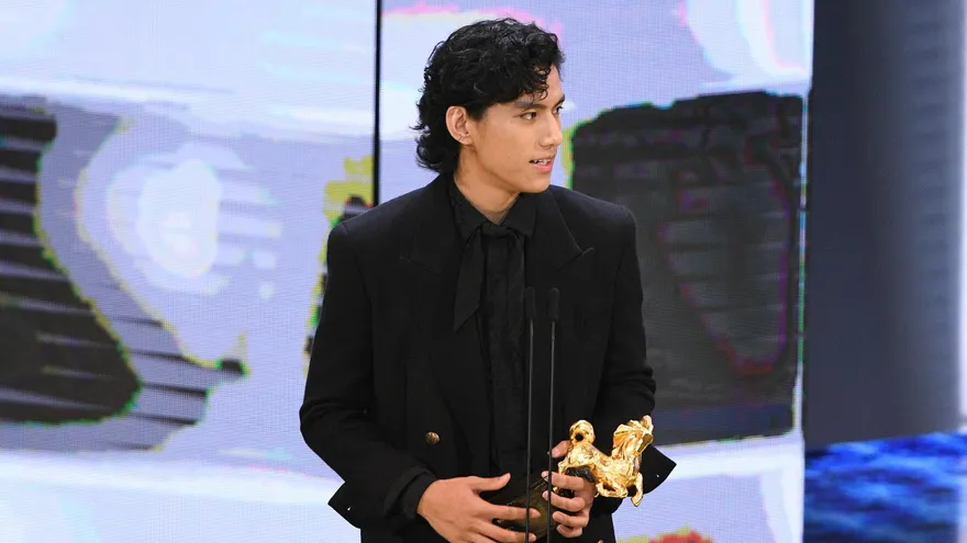 金馬59/沒有要隱退！朱軒洋首提名「抱走最佳男配」　急衝上台「只留超短感言」就閃人