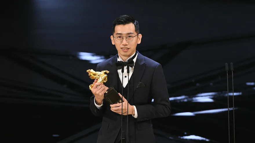 金馬59/才獲「最佳原著劇本」！《白日青春》再奪「最佳新導演」　大馬導演感慨吐心聲