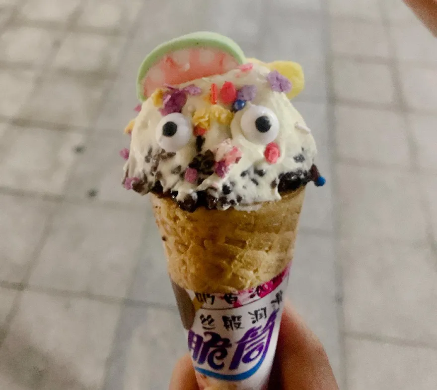 火爆全網「你吃熱奶寶了嗎？」今年秋冬大陸年輕人最紅問候語