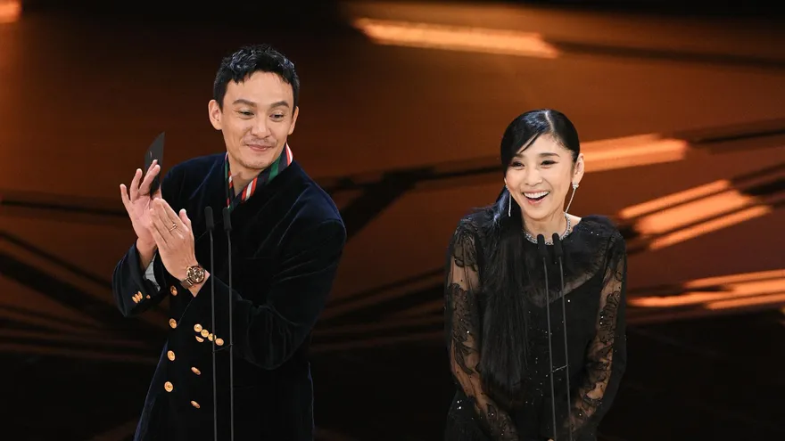 金馬59/黑木瞳「與張震太太是好友」！結識多年原因曝　點名「最想合作張艾嘉」下秒就頒獎