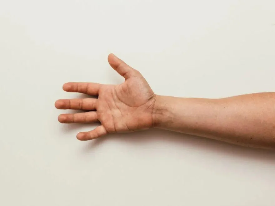 男「花1千約女網友」…「伸鹹豬手」挨告　她事後1句話翻案