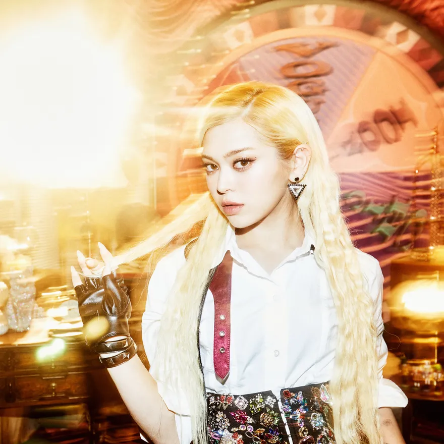 Solo女星登告示牌「史上第1位」！新作邀MAMAMOO、2AM合作「黃金團隊大公開 」