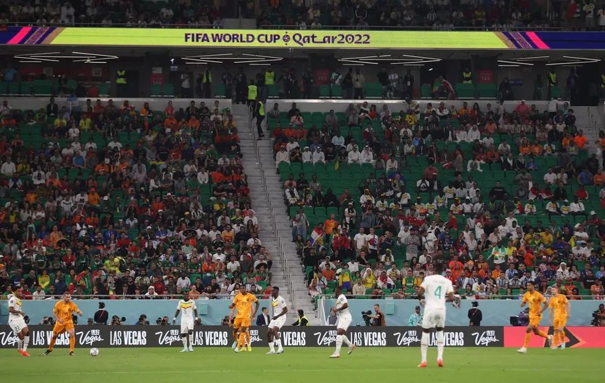 世足賽/卡達愛膨風～比賽上座率被疑灌水　網笑「上、下半場相加嗎？」