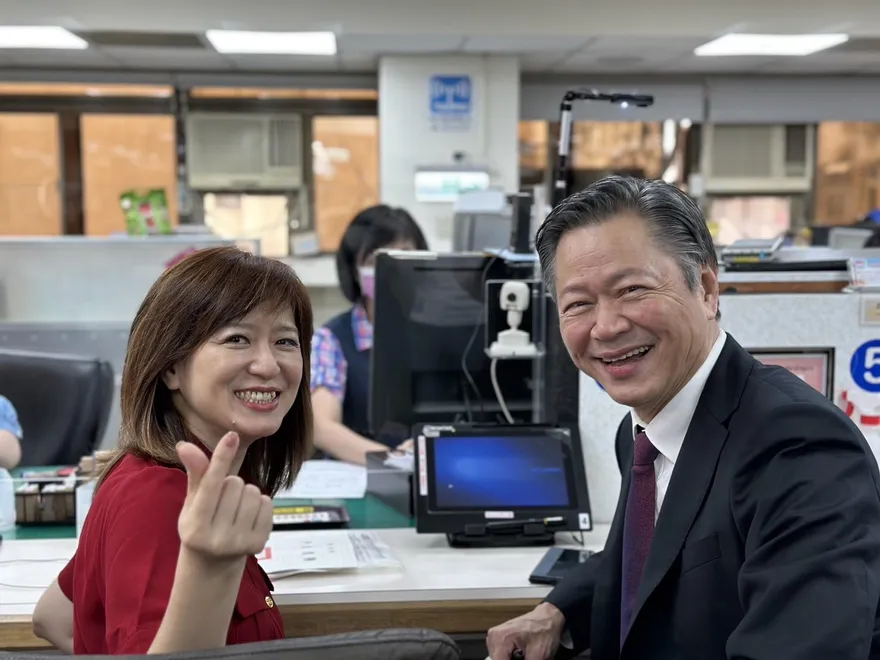 獨家/中天主播周玉琴喜嫁賴教授！羞曝「蜜月計畫」　甜喊：我會讓你每天都開心