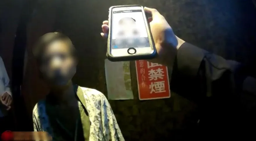 休假警見男子鬼祟走進三溫暖　好奇一查發現他竟有這身分