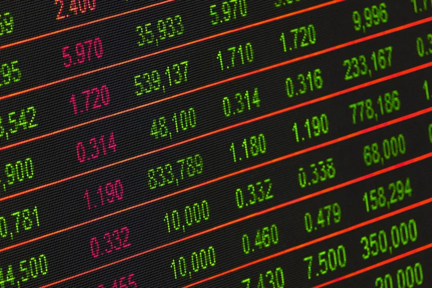 美股金融過寒冬存股族不用怕！道瓊站上年線走強