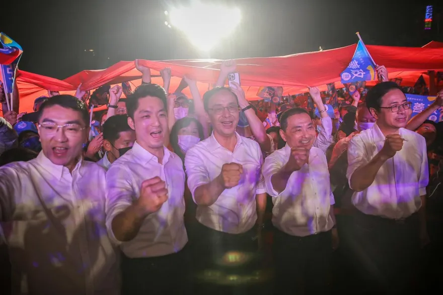 九合一國民黨大勝　《彭博》：有望重返執政但得先解決「朱侯之爭」