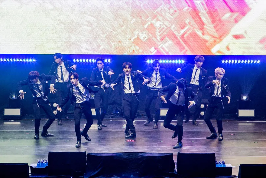 韓團CRAVITY來台！台裔成員隔957日見粉絲兩度噴淚  刑準收慶生應援超驚喜