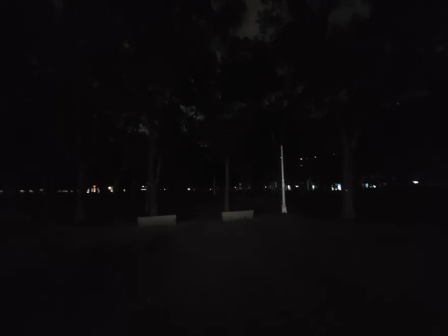 快訊/士林區突停電！1000盞路燈熄滅　夜歸民眾心驚驚