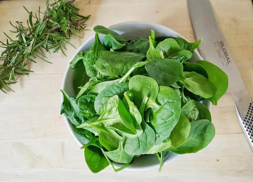菠菜與「它」一起吃恐結石！農糧署曝1宴客常見料理