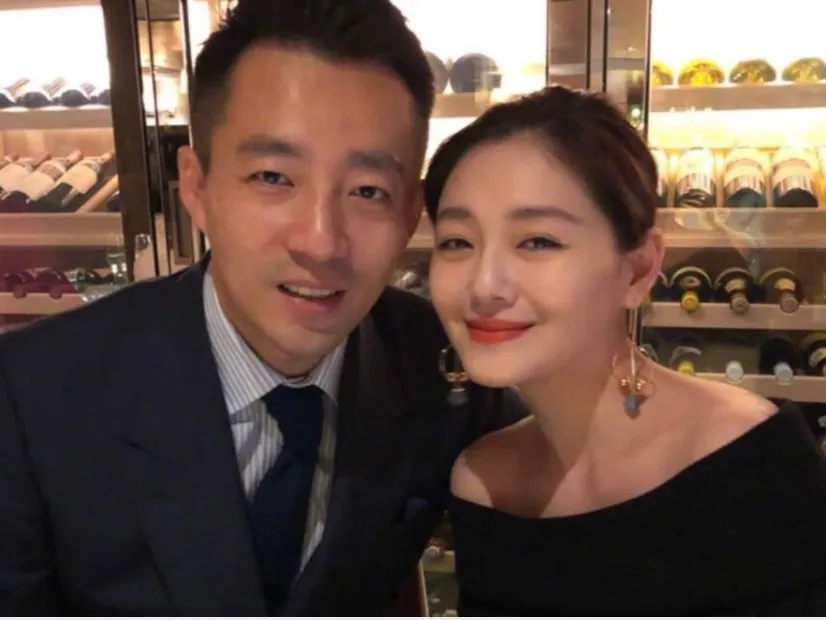 汪小菲深夜發停戰文又秒刪！遭網狠酸「婚內出軌得性病」　大S比讚喊：你懂