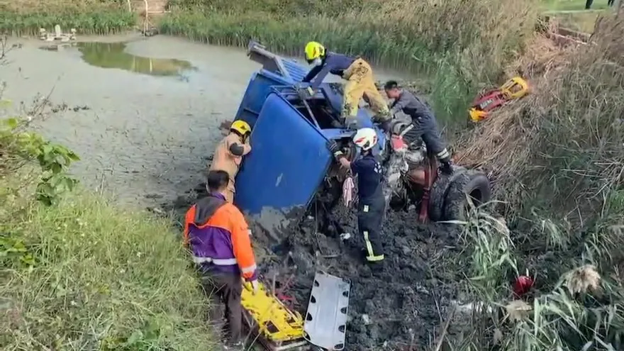 【影】救援影像曝光/嘉義82線死亡車禍！貨車撞物流車…1命危1重傷