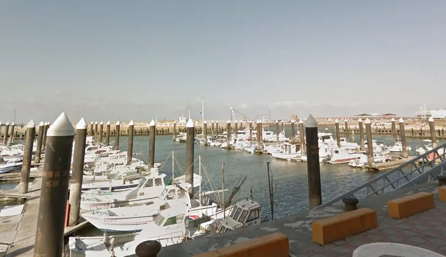 鄭文燦4月視察2.7億元碼頭「10月逾半毀」　網友狠酸：跟12億棒球場比小case