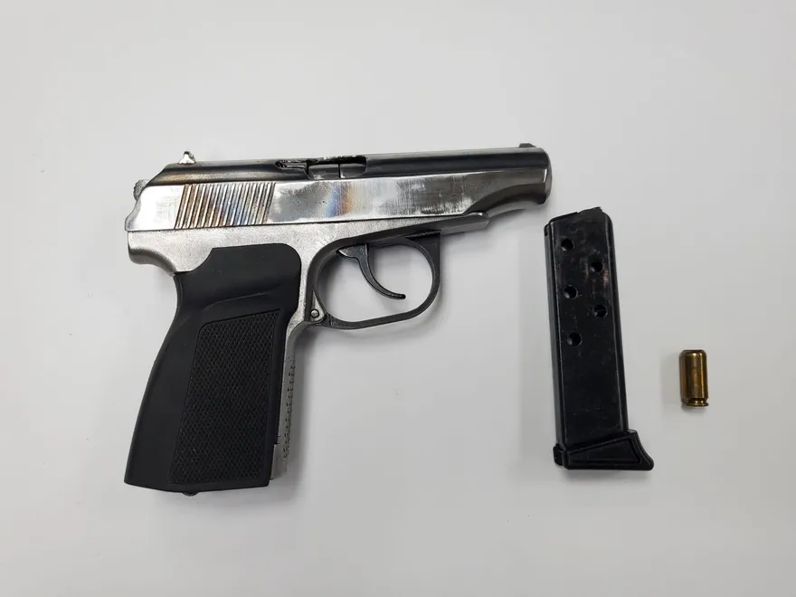 【影】Google評價5顆星！中巿機車行驚變黑槍工廠