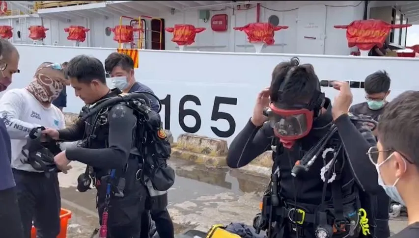 快訊/高雄前鎮漁港漁工驚傳落海　潛水人員持續搜救中