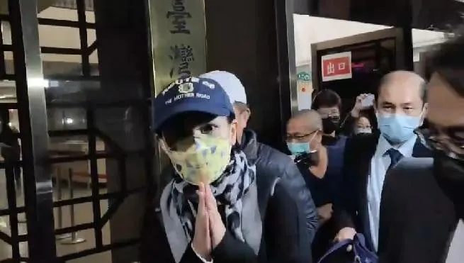 【影】高虹安涉詐領助理費案改列被告　今晨檢方諭令60萬元交保