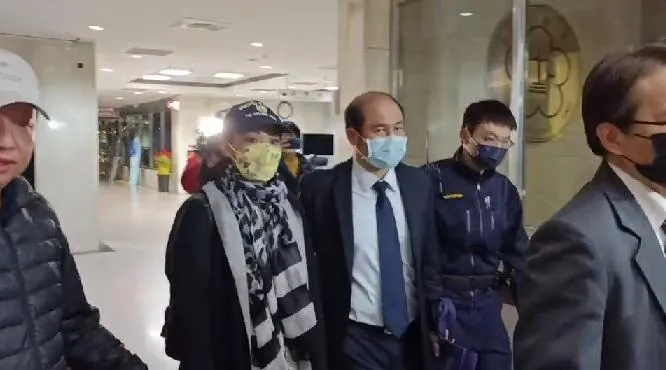 詐領助理費「關鍵桌機」送修未扣案！　高虹安與2助理交保、男友請回