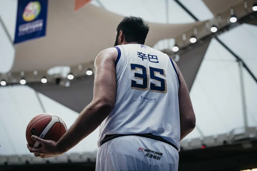 攻城獅辛巴正式離隊！　外界熱議下一站落腳何處