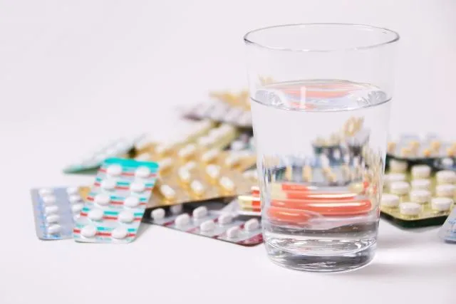 出國一定「藥」帶著！醫曝「這4種」不可漏掉