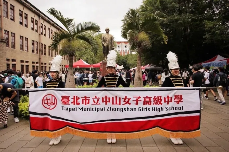 寒流穿無袖表演！中山女高樂旗隊遭家長投訴　校方：會檢討