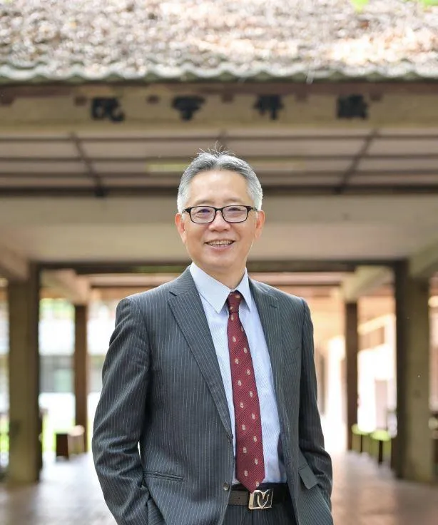 南山人壽獨董卓俊雄「高鐵上逝世」！享年55歲