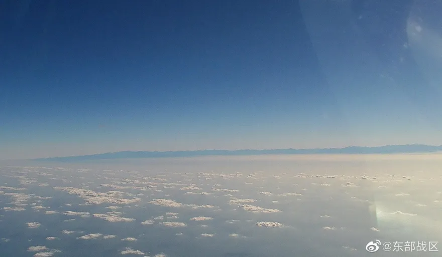 【影】解放軍演訓眺望「中央山脈」畫面曝光！東部戰區：回應美台升級勾連挑釁
