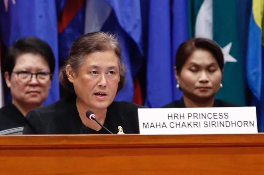 泰王妹妹詩琳通公主殿下心臟不適入院　宮務處罕見發新聞稿：無大礙