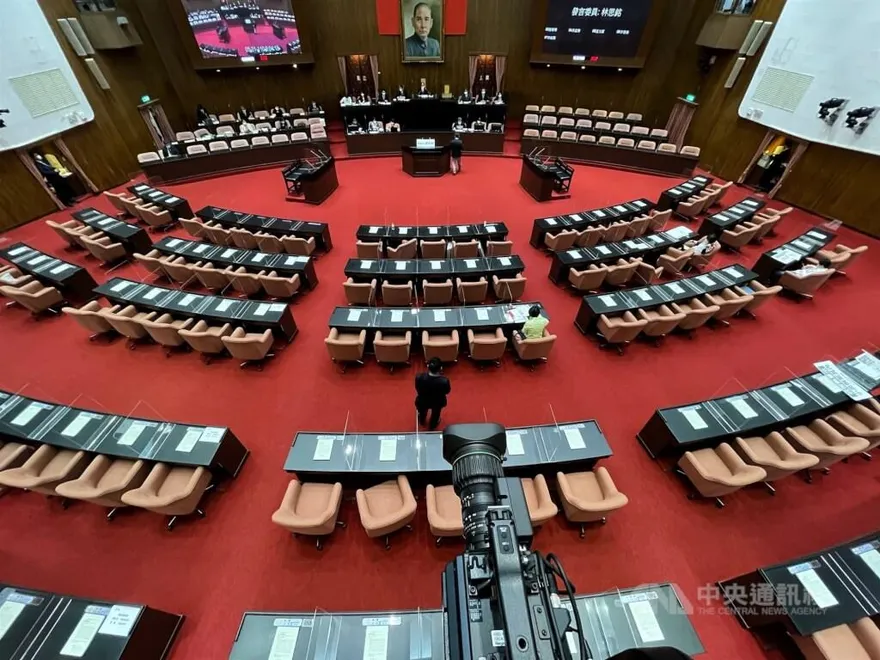 立院三讀　前瞻第4期特別預算2098億元　全數舉債
