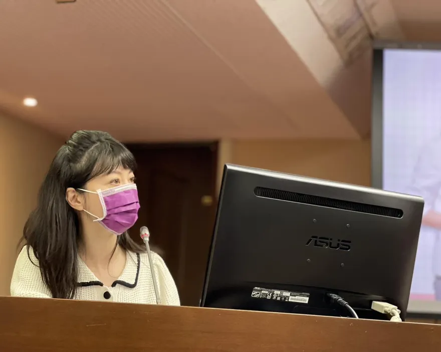 4500億「還稅於民」假議題？高嘉瑜喊話蔡政府：不是大撒幣就沒事了