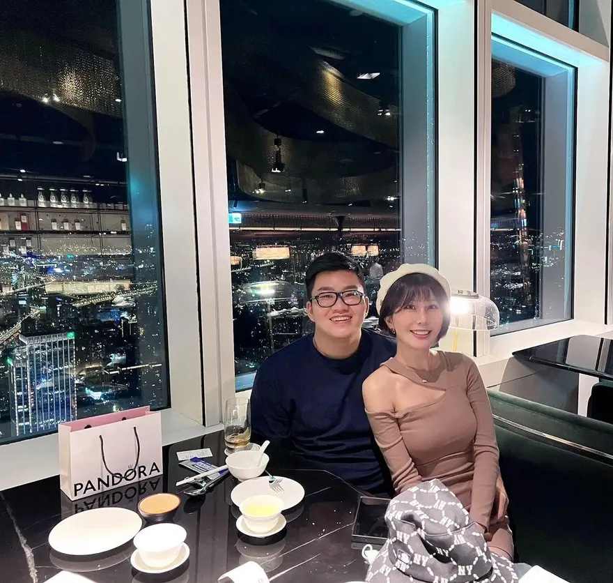 Joeman大方認愛實況主！網抓包「1年前就洩端倪」　多張照片直指這不是巧合