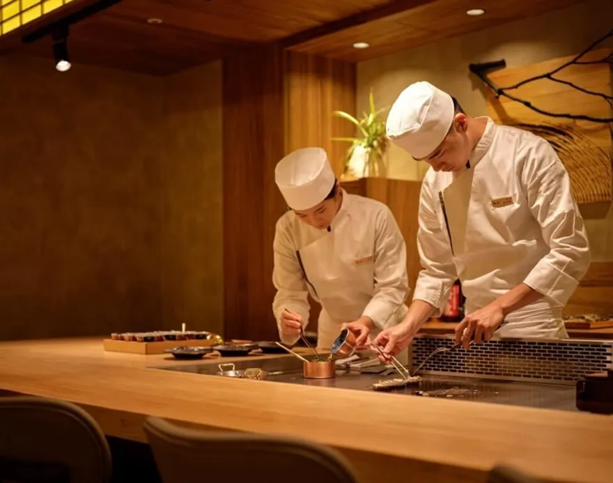 熊貓、吳柏毅搶人！餐飲業鬧人力荒　月薪上看6.5萬