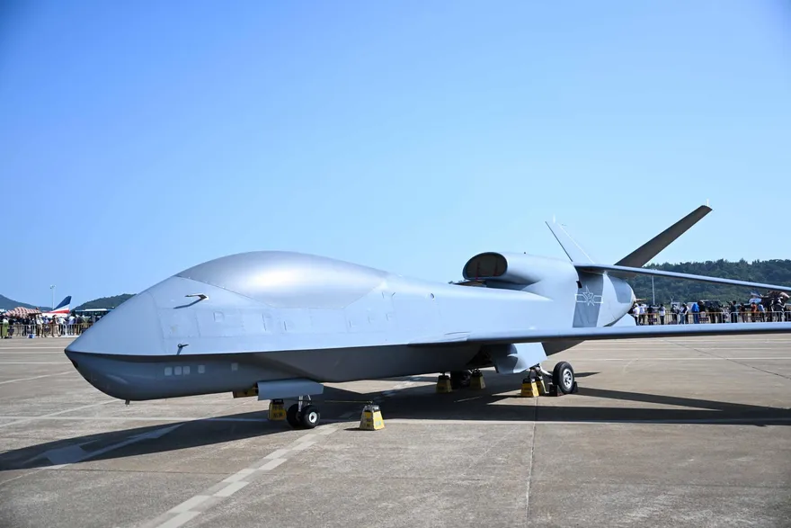 日本防衛省：大陸偵察無人機「首飛越宮古海峽」　自衛隊戰機緊急升空