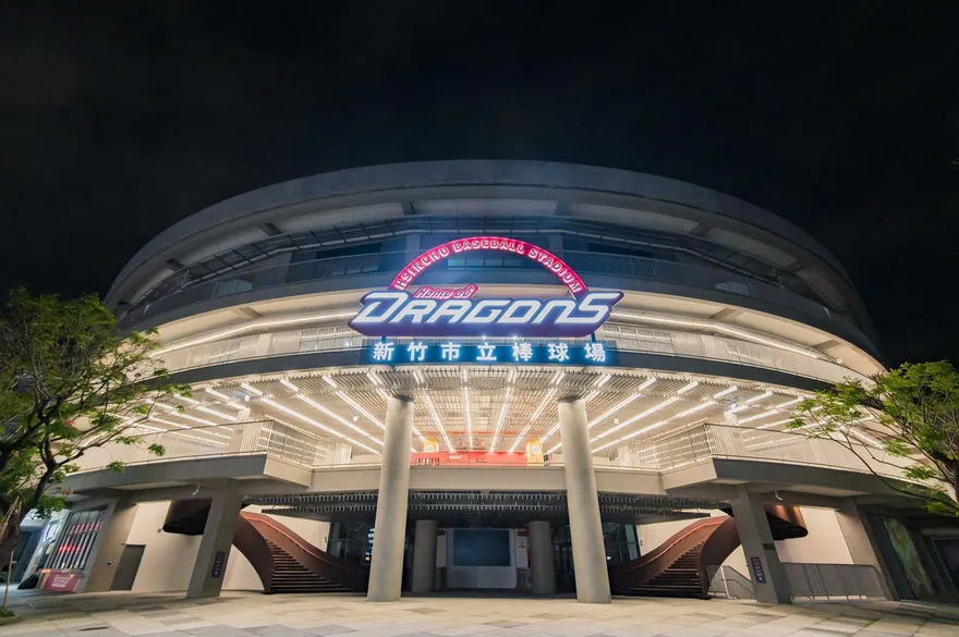 影/新竹棒球場有「大秘寶」！　媒體人：果然是「石礦野球」