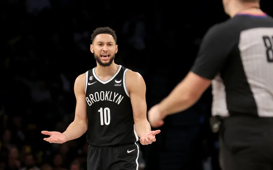 影/40天終於罰進1球　西蒙斯冏爆　籃網12連勝止步