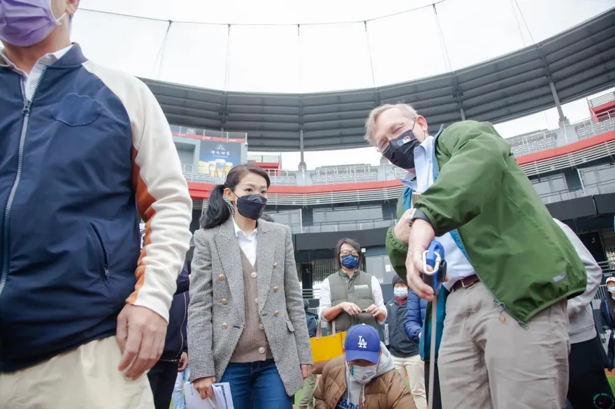 影/新竹球場挖出大祕寶的下一步？市府發言人：先釐清合約進度再提改善計畫