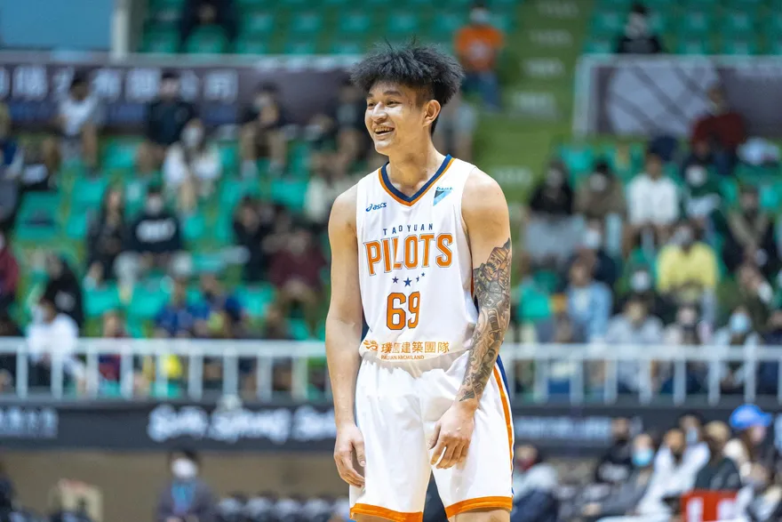 卡總有料！領航猿痛宰鋼鐵人喜收9連勝　打破PLG聯盟紀錄