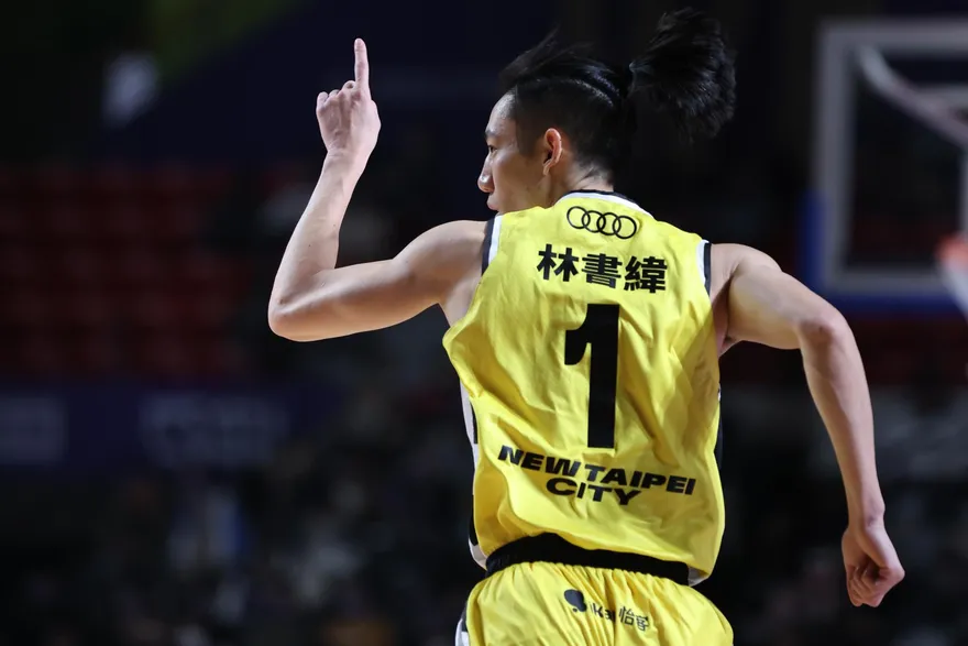 影/林書緯3分球6投6中！攻城獅拉6連勝　高國豪慘坐飛機