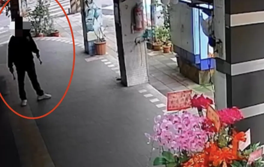 新北三重街頭出現斧頭幫？　32歲男誤認仇家持雙斧當街追砍