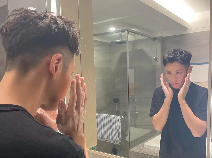 柯震東破相臉縫20針↑！無人機爆炸「碎片四射」臉爆血　劇組要他痊癒再復工